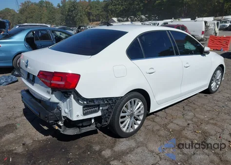 2015 Volkswagen Jetta 1.8T Se из США, поврежденный, VIN 3VWD07AJ6FM348664